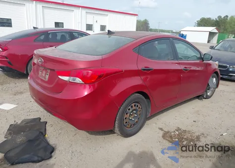 2013 Hyundai Elantra Gls z USA, uszkodzony, nr VIN KMHDH4AE4DU551070